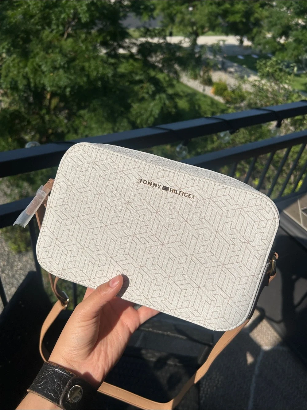 Tommy Hilfiger White Crossbody Bag with Tan Strap